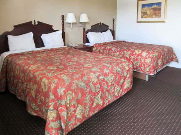Imagen de la habitación del Hotel Rodeway Inn Terre Haute. Foto 7