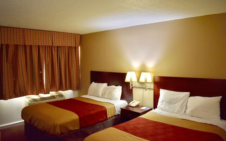 Imagen de la habitación del Hotel Rodeway Inn Terre Haute. Foto 8
