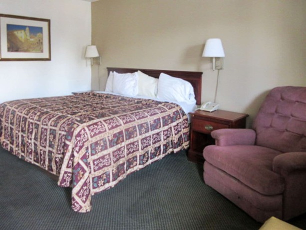 Imagen de la habitación del Hotel Rodeway Inn Terre Haute. Foto 9