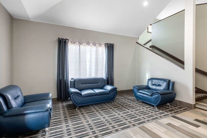 Imagen de los interiores del Hotel Rodeway Inn Tuscaloosa Near University. Foto 13