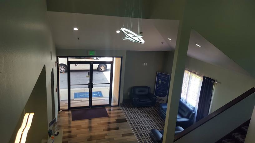 Imagen de los interiores del Hotel Rodeway Inn Tuscaloosa Near University. Foto 15