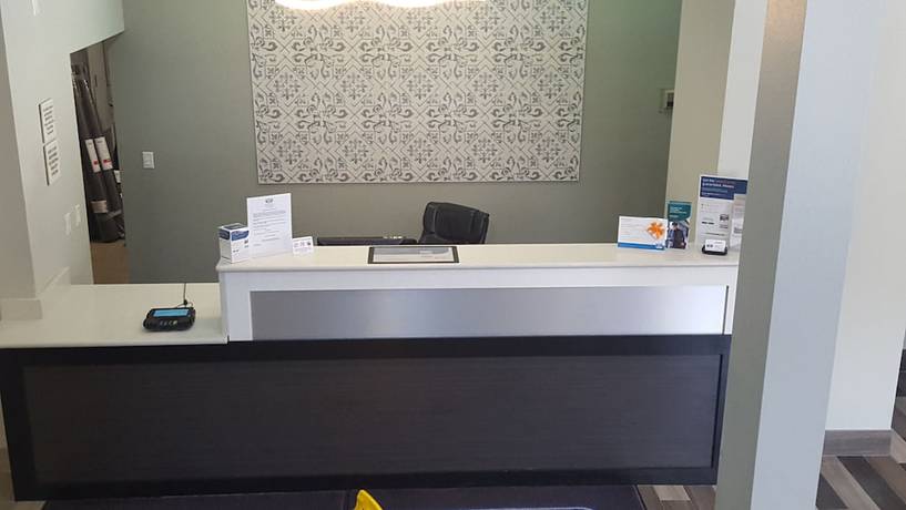 Imagen de los interiores del Hotel Rodeway Inn Tuscaloosa Near University. Foto 20