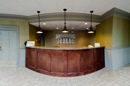 Imagen general del Hotel Rodeway Inn, Utica. Foto 2