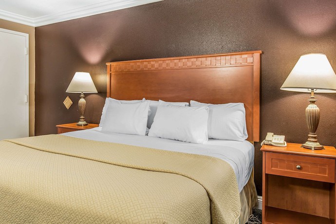 Imagen de la habitación del Hotel Rodeway Inn, Ventura. Foto 7