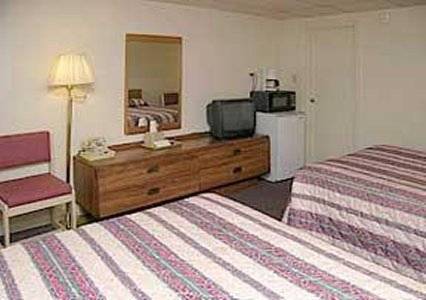 Imagen de la habitación del Hotel Rodeway Inn Westminster. Foto 5