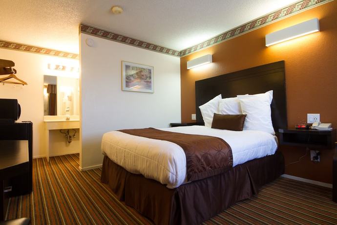 Imagen de la habitación del Hotel Rodeway Inn Wine Country. Foto 15
