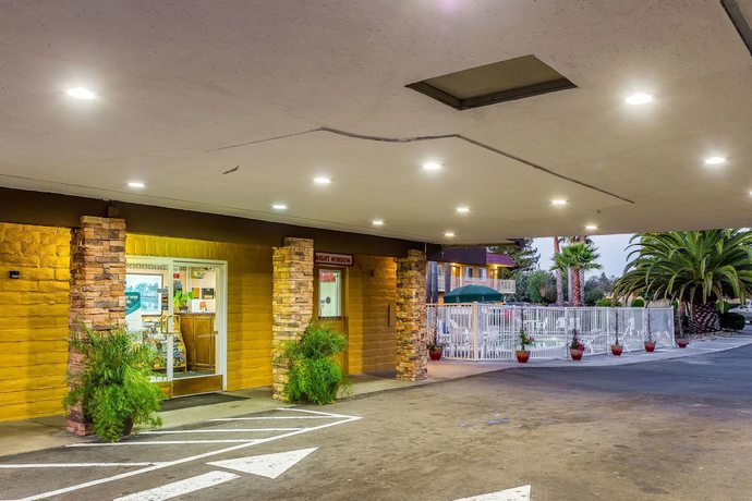 Imagen general del Hotel Rodeway Inn Wine Country. Foto 1