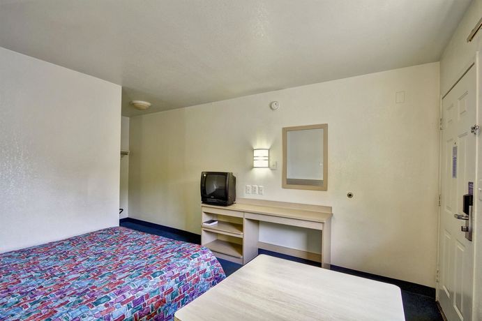 Imagen de la habitación del Hotel Rodeway Inn, Winston-Salem. Foto 4