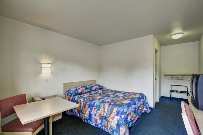 Imagen de la habitación del Hotel Rodeway Inn, Winston-Salem. Foto 6
