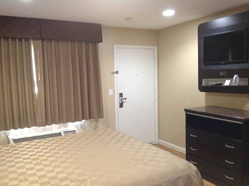Imagen de la habitación del Hotel Rodeway Inn & Suites Chula Vista San Diego South. Foto 15