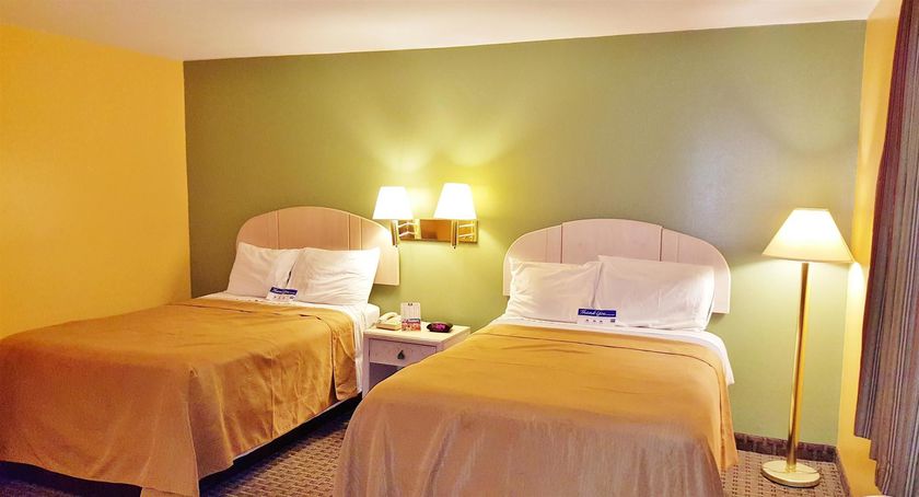Imagen de la habitación del Hotel Rodeway Inn & Suites Enterprise. Foto 8
