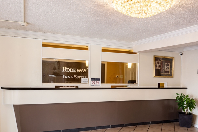 Imagen de los interiores del Hotel Rodeway Inn & Suites. Foto 13