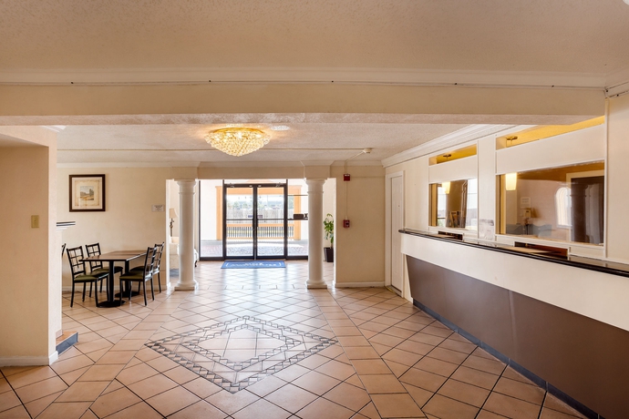 Imagen de los interiores del Hotel Rodeway Inn & Suites. Foto 14