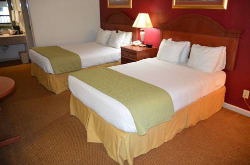 Imagen de la habitación del Hotel Rodeway Inn & Suites, Farragut. Foto 5