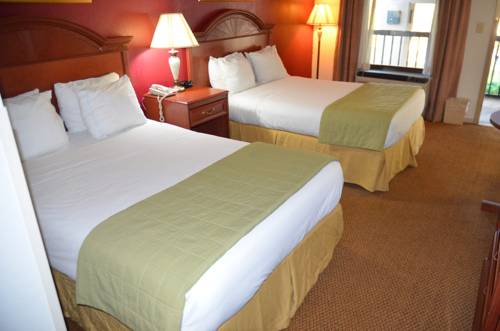 Imagen de la habitación del Hotel Rodeway Inn & Suites, Farragut. Foto 6