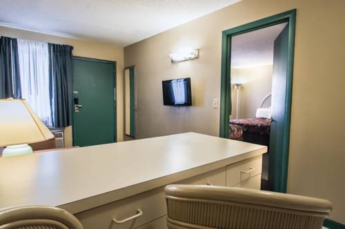 Imagen de la habitación del Hotel Rodeway Inn & Suites Haines City. Foto 4