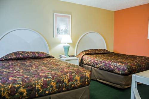 Imagen de la habitación del Hotel Rodeway Inn & Suites Haines City. Foto 8