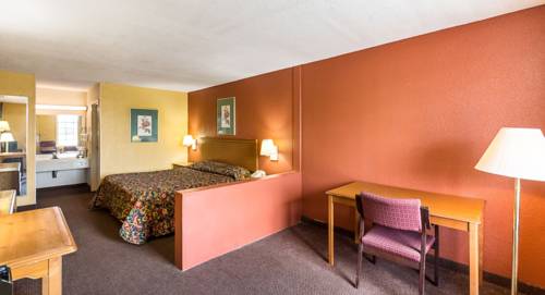 Imagen de la habitación del Hotel Rodeway Inn & Suites Orangeburg. Foto 1