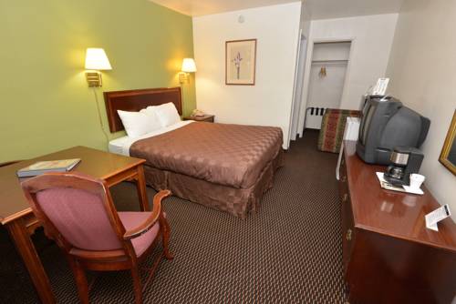 Imagen de la habitación del Hotel Rodeway Inn & Suites Pendleton. Foto 4