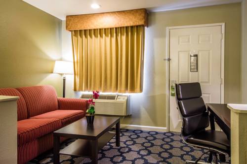 Imagen de la habitación del Hotel Rodeway Inn & Suites Rancho Cordova - Folsom. Foto 2