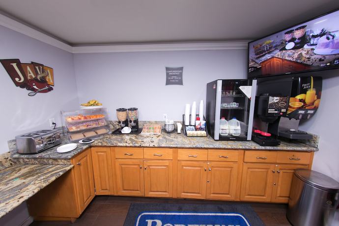 Imagen general del Hotel Rodeway Inn and Suites, Bellflower. Foto 1