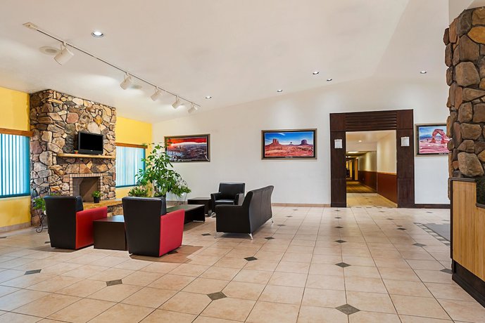 Imagen de los interiores del Hotel Rodeway Inn and Suites, Blanding. Foto 20
