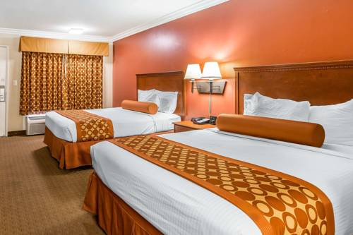 Imagen de la habitación del Hotel Rodeway Inn and Suites Canyon Lake-menifee West. Foto 4