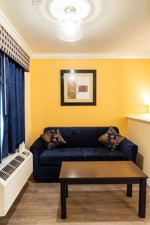 Imagen de la habitación del Hotel Rodeway Inn and Suites Colton - Riverside. Foto 2