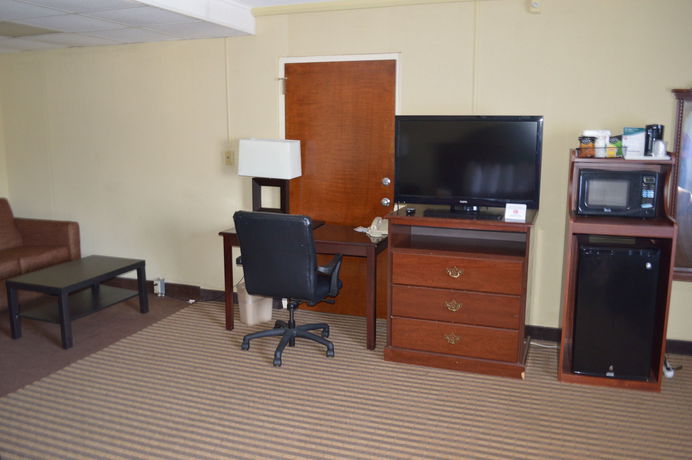 Imagen de la habitación del Hotel Rodeway Inn and Suites, FAYETTEVILLE. Foto 8