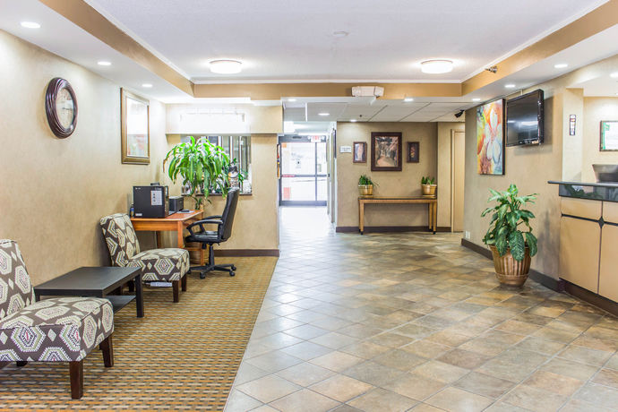 Imagen de los interiores del Hotel Rodeway Inn and Suites, FAYETTEVILLE. Foto 14