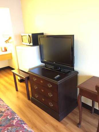 Imagen de la habitación del Hotel Rodeway Inn and Suites, Fife. Foto 14
