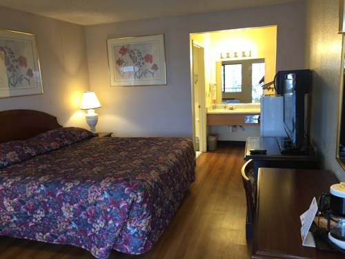 Imagen de la habitación del Hotel Rodeway Inn and Suites, Fife. Foto 16