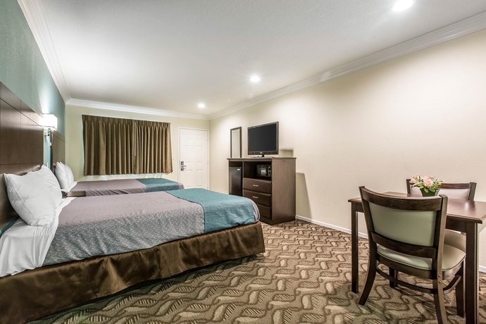 Imagen de la habitación del Hotel Rodeway Inn and Suites, Inglewood. Foto 9