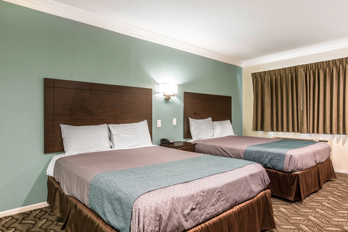 Imagen de la habitación del Hotel Rodeway Inn and Suites, Inglewood. Foto 10