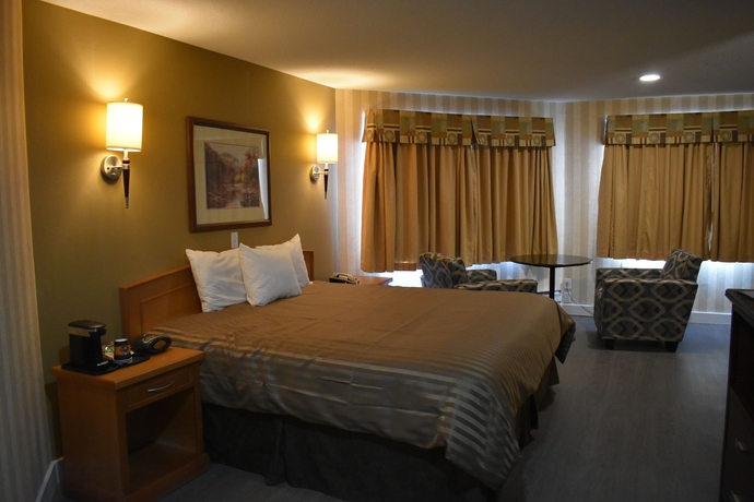 Imagen de la habitación del Hotel Rodeway Inn and Suites, Kamloops. Foto 18
