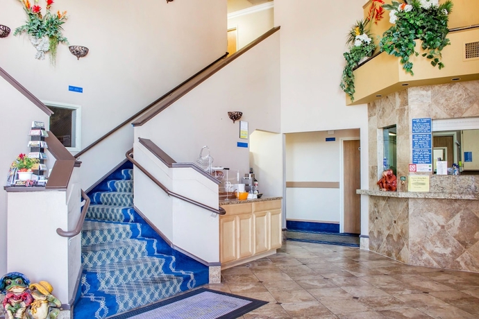 Imagen de los interiores del Hotel Rodeway Inn and Suites, Lake Havasu City. Foto 18