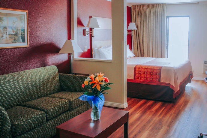 Imagen de la habitación del Hotel Rodeway Inn and Suites, Lake Havasu City. Foto 15