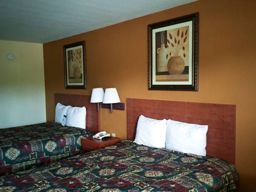 Imagen de la habitación del Hotel Rodeway Inn and Suites, Macon. Foto 7