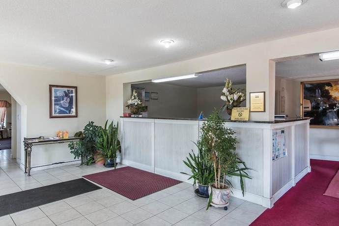 Imagen de los interiores del Hotel Rodeway Inn and Suites, Marietta. Foto 12