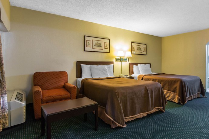 Imagen de la habitación del Hotel Rodeway Inn and Suites, Marietta. Foto 8