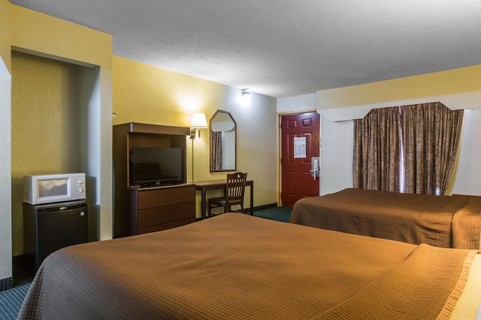Imagen de la habitación del Hotel Rodeway Inn and Suites, Marietta. Foto 9