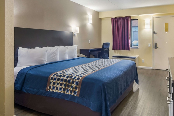 Imagen de la habitación del Hotel Rodeway Inn and Suites Monroeville - Pittsburgh. Foto 8