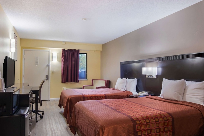 Imagen de la habitación del Hotel Rodeway Inn and Suites Monroeville - Pittsburgh. Foto 10