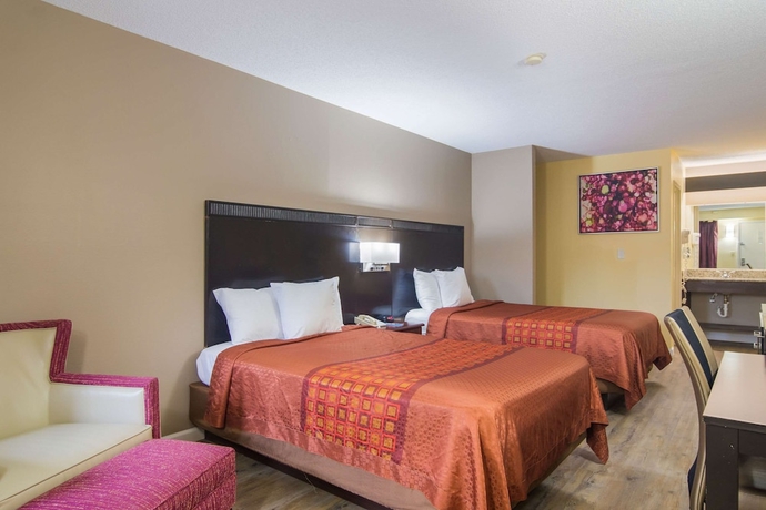 Imagen de la habitación del Hotel Rodeway Inn and Suites Monroeville - Pittsburgh. Foto 11