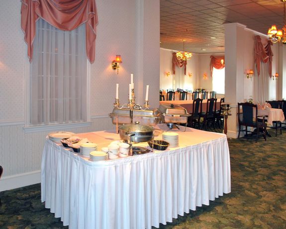 Imagen del bar/restaurante del Hotel Rodeway Inn and Suites Myerstown - Lebanon. Foto 3
