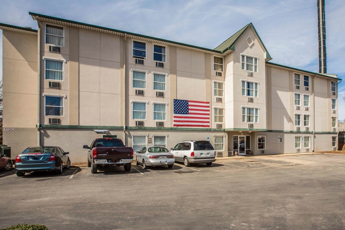 Imagen general del Hotel Rodeway Inn and Suites Near Outlet Mall - Asheville. Foto 1