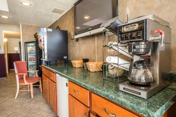 Imagen del bar/restaurante del Hotel Rodeway Inn and Suites Near Outlet Mall - Asheville. Foto 4