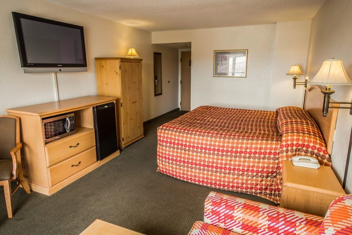 Imagen de la habitación del Hotel Rodeway Inn and Suites Near Outlet Mall - Asheville. Foto 14