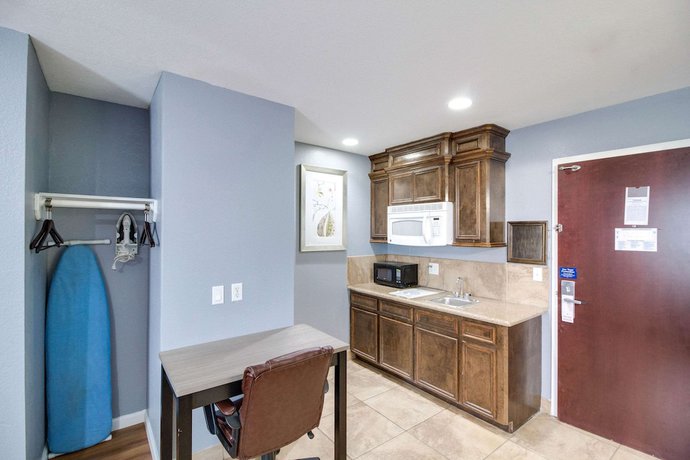 Imagen de la habitación del Hotel Rodeway Inn and Suites Port Arthur - Groves. Foto 2