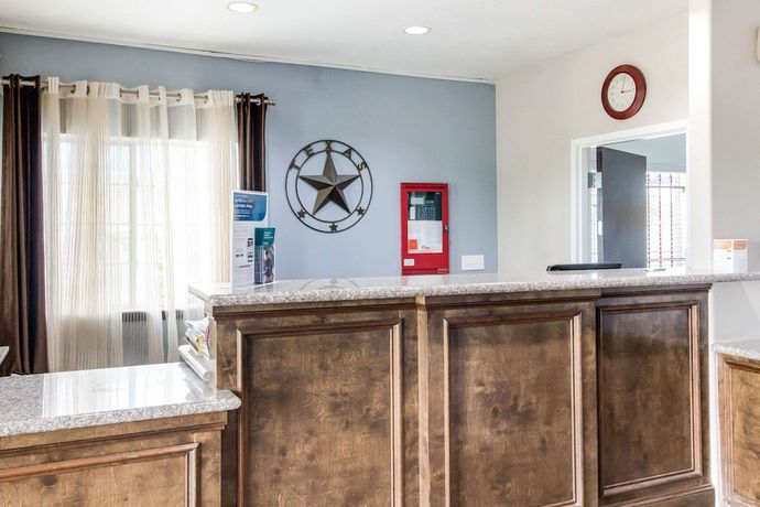 Imagen de los interiores del Hotel Rodeway Inn and Suites Port Arthur - Groves. Foto 20